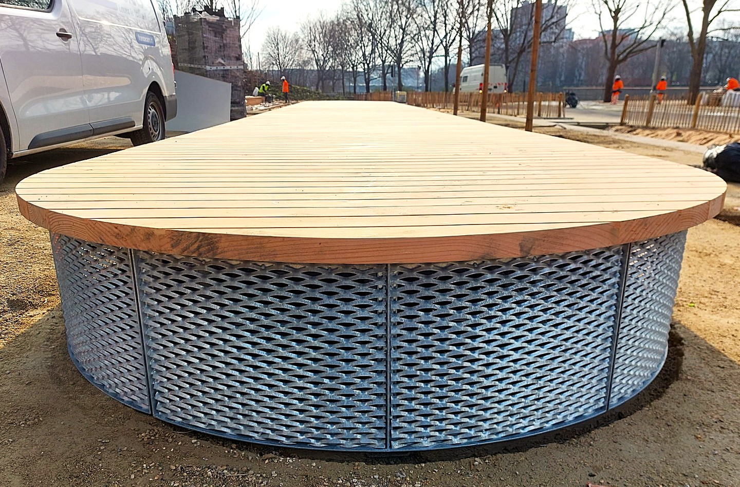 2 Bancs au Village des Athlète