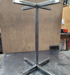 APPRENDRE A SOUDER - FABRICATION - PIETEMENT TABLE BAR - HAMIDAT ACDC WEB